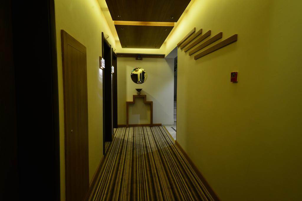 Aksan Hotel Izmir Exteriör bild